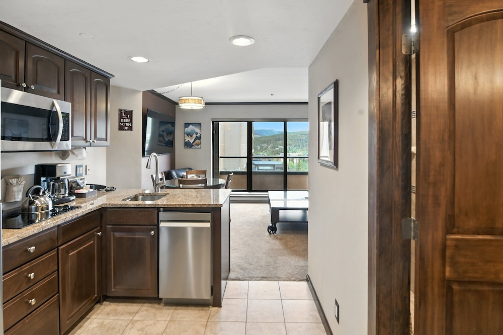 Ski-in/ski-out Beaver Run Retreat 1 Bedroom Condo