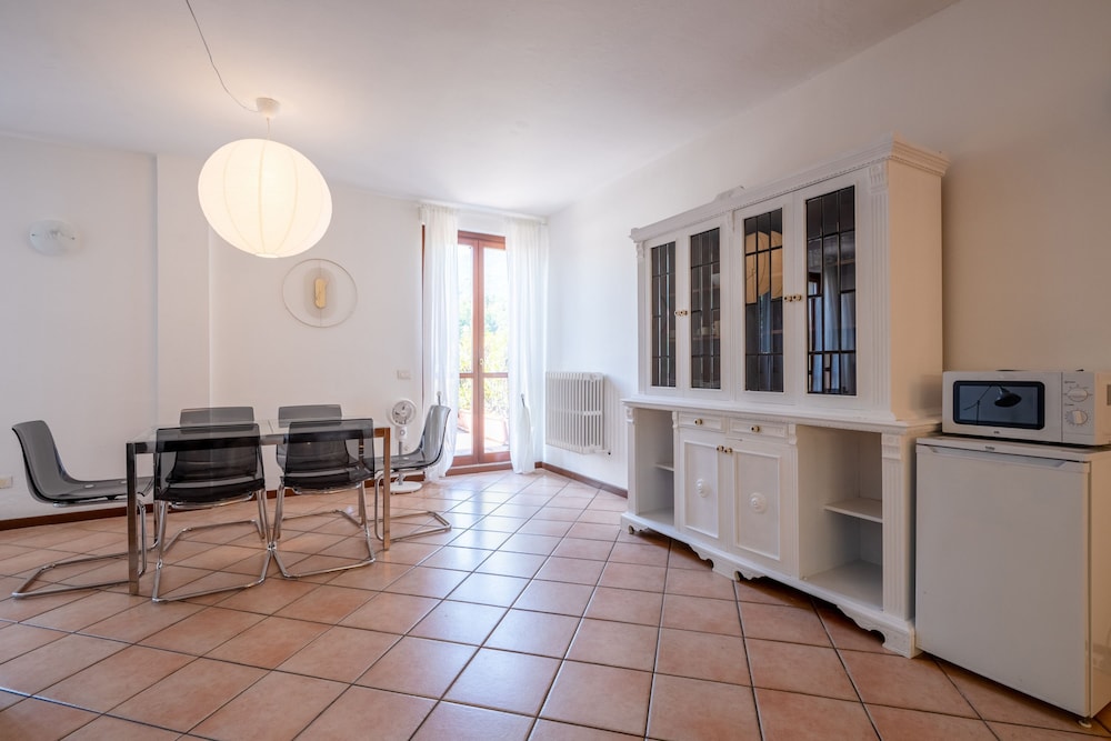 Cascine Trilocale con Terrazza by Wonderful Italy