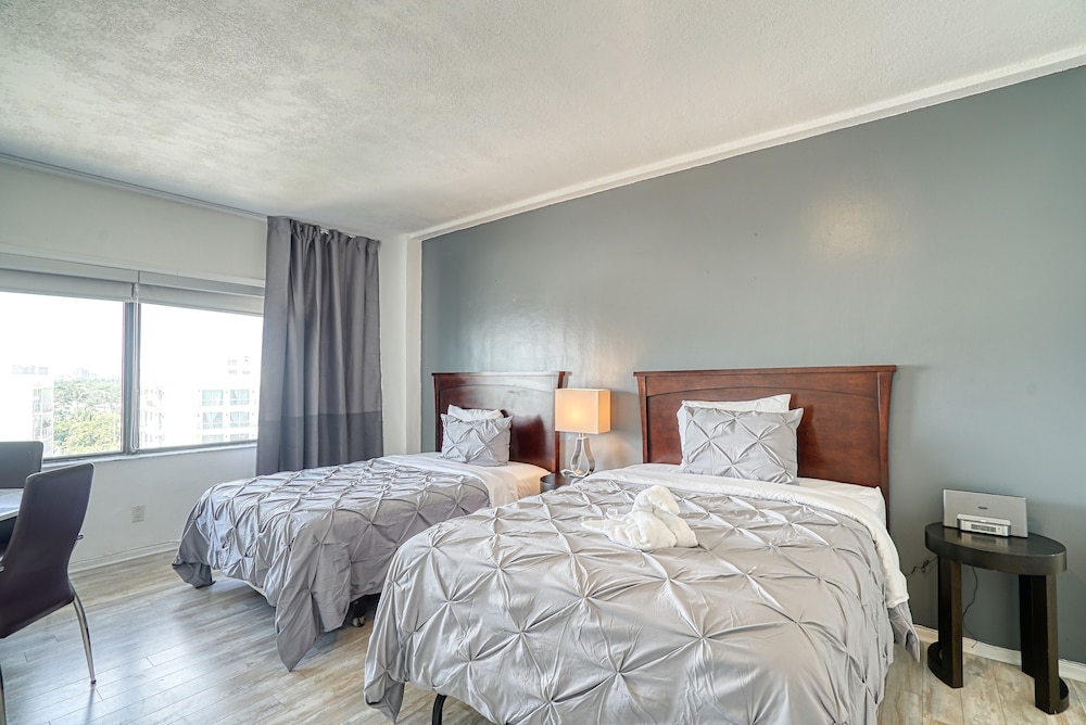 Private Apartments at the Casablanca