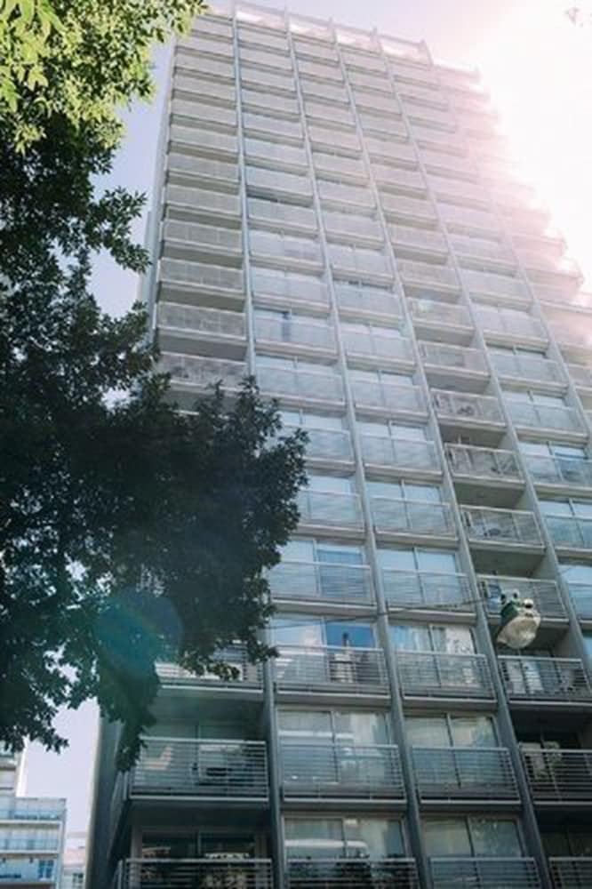 Hotel Nido at Quartier del Polo - Image 1