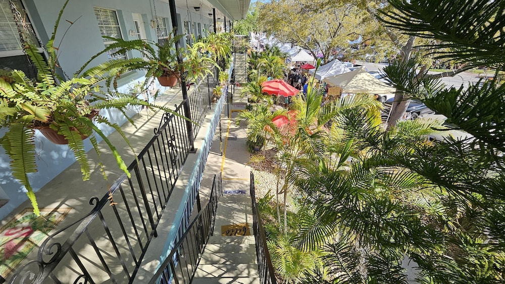 Beach Quarters #4