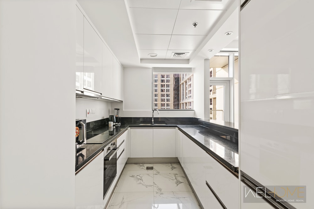 WelHome - 3BR Apt Located Directly on the Dubai Water Canal photo 5