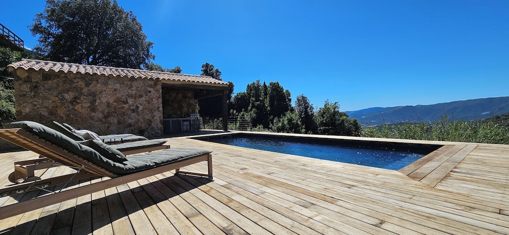 Villa U Casa Legnu & sa Bergerie