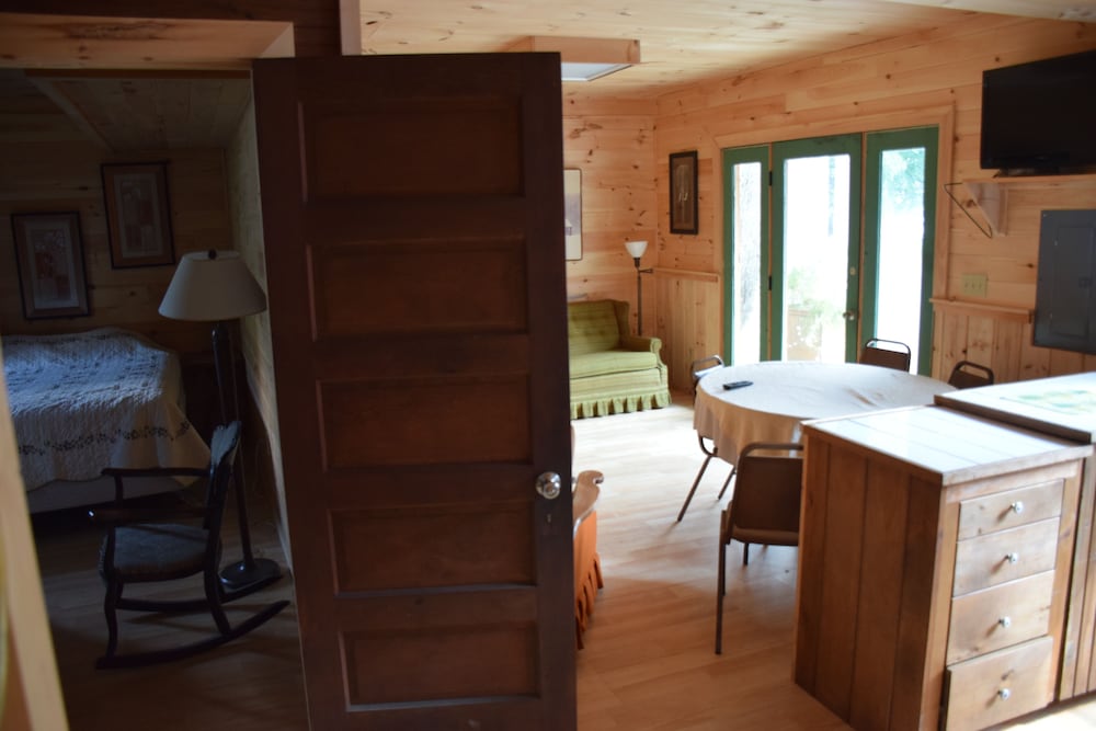 Townhouse Hotel