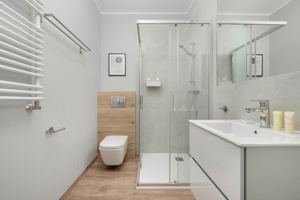 Air Conditioned Apartment by Renters