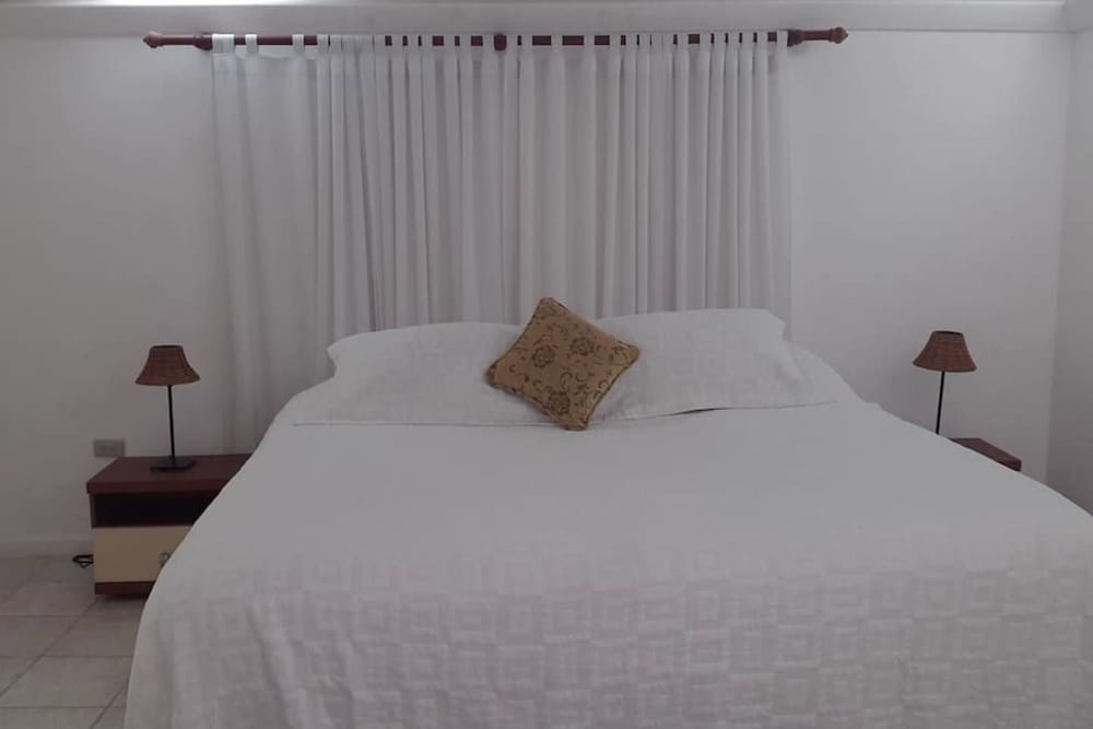 Spacious Oceanfront Villa view 5