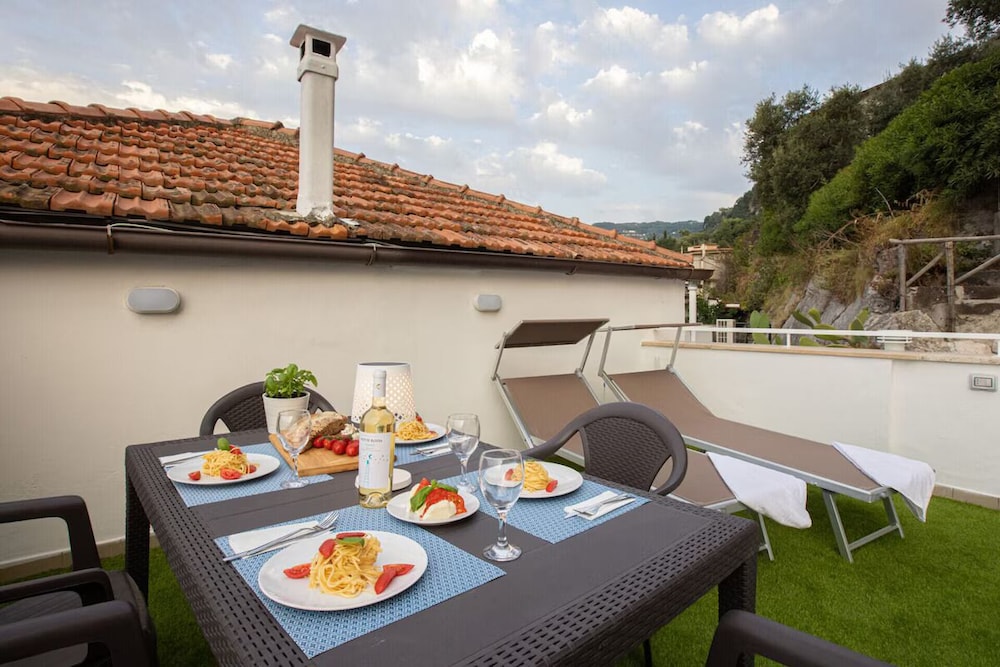 Seaview Home On The Beach & Amazing Views Terrace