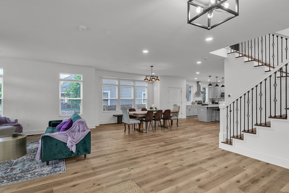 Brand-new 4br Unique Design Near Downtown Indy 4 Bedroom Home