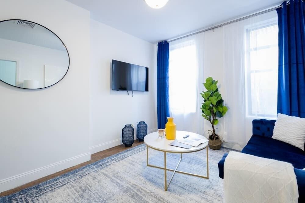 1435 UES Apartment