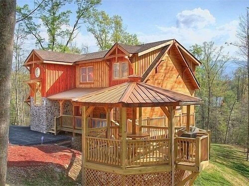 Majestic Springs Lodge 3 Bedroom Cabin by RedAwning