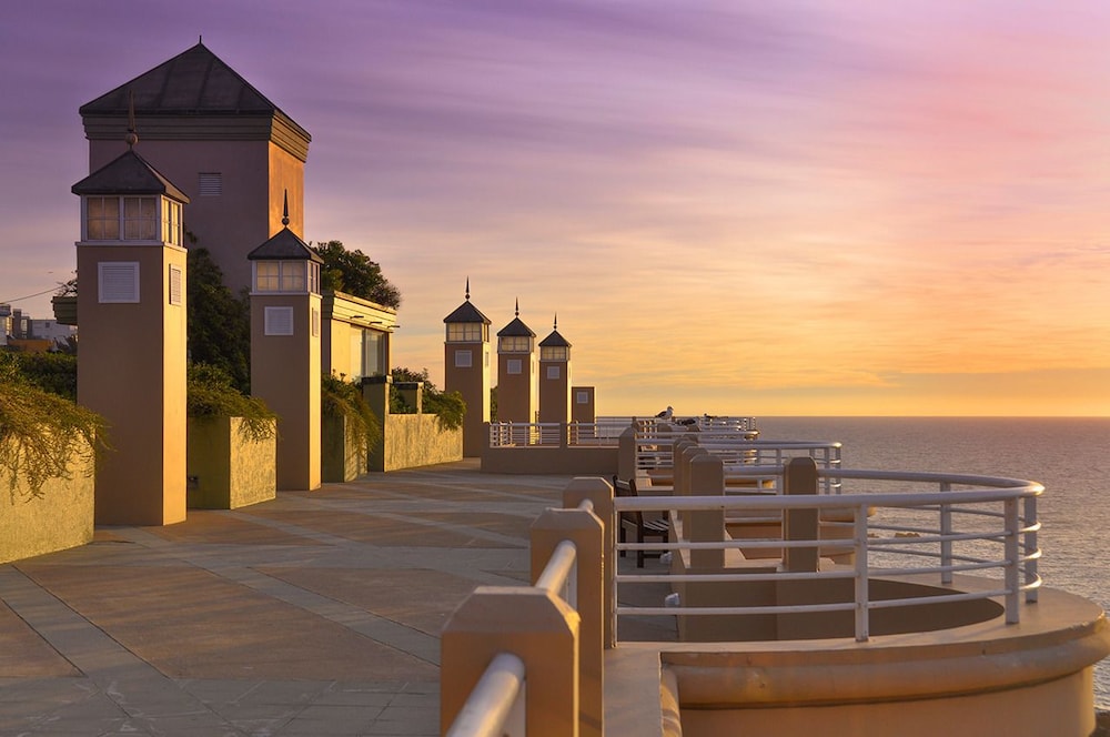 Hotel Hippocampus Resort & Club - Image 1