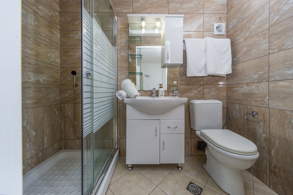 Photo 66