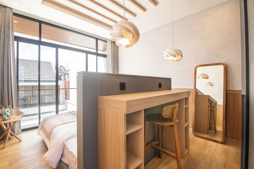 Elegant 3BR Escape Canggu AC 5min Shore