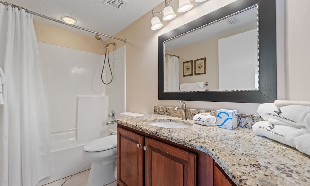 Pelican Pointe 1203