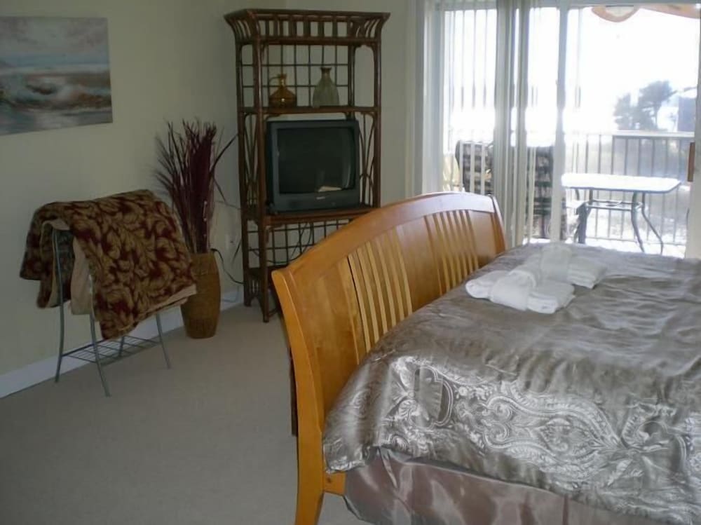 Charleston Vacations - Turn of the River 2G 3 Bedroom Holiday Home By My Ocean Rentals - Property Image 5