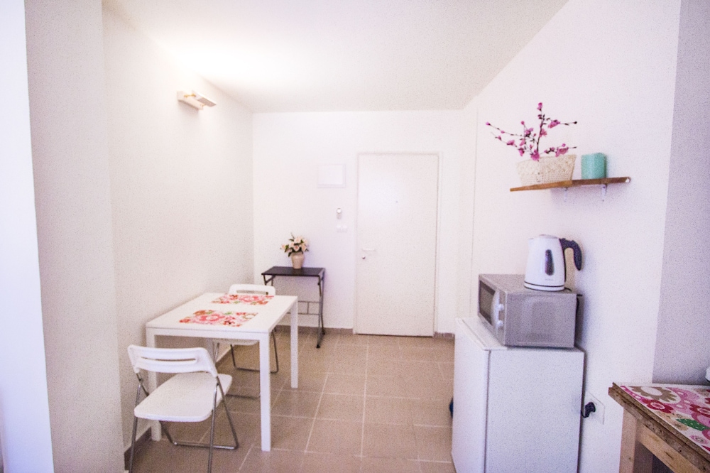 Apartment - Tel Aviv