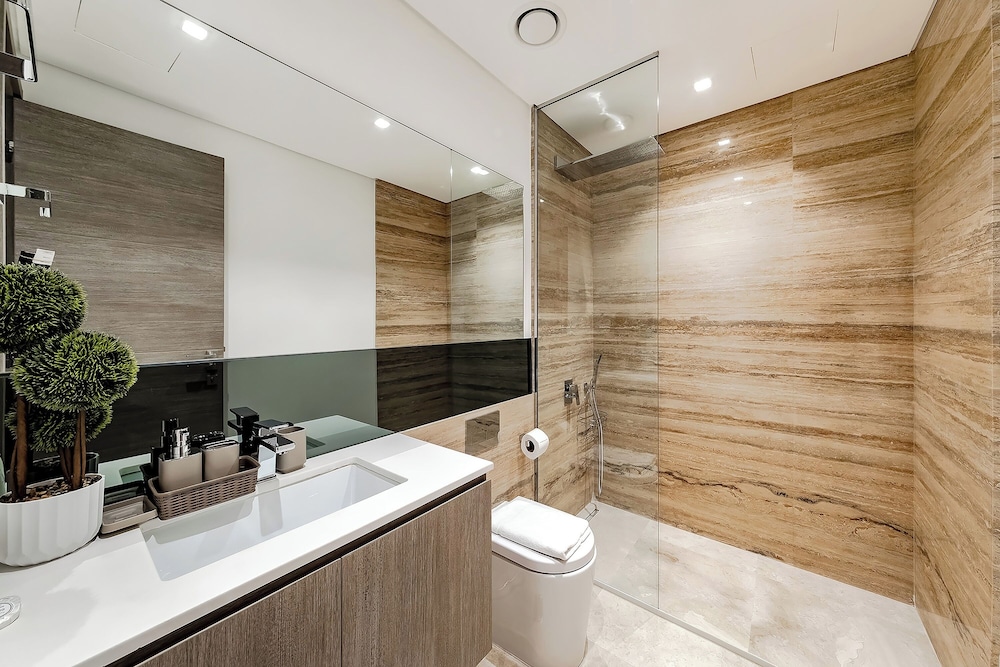 Excellent 2BR at Sterling Business Bay