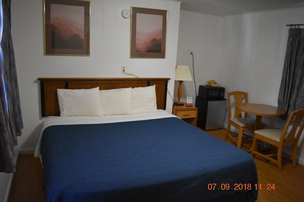Cadillac Vacations - Economy inn - Property Image 4