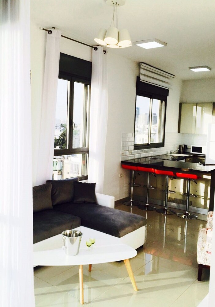 Luxury Apartment in Tel Aviv