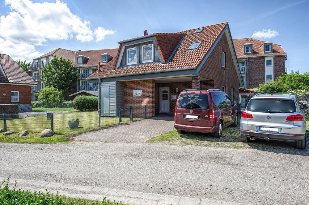 Apartment in Friedrichskoog-spitze With Parking Space