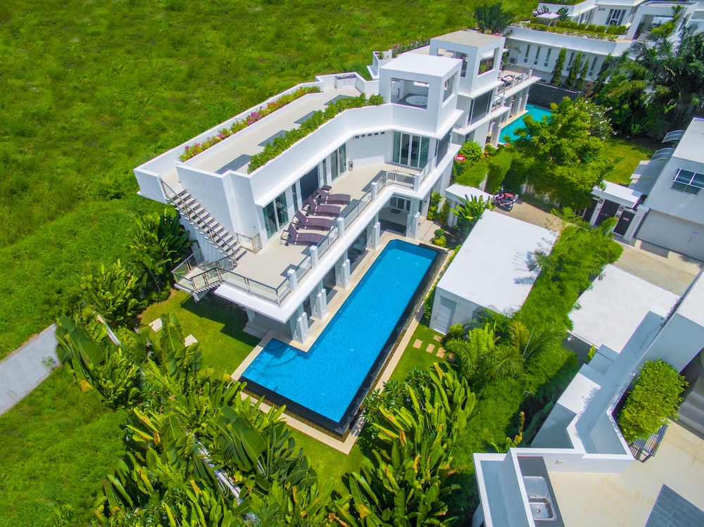 Hollywood Pool Villa Jomtien Pattaya