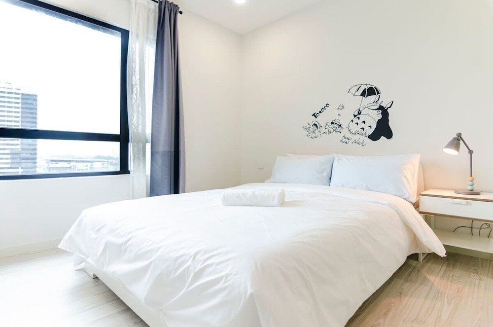 Totoro Theme Suite in Suasana JB