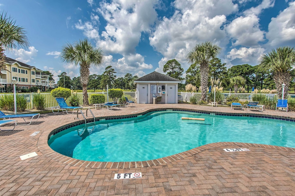 2 Mi to Ocean: Myrtle Beach Condo w/ Balcony