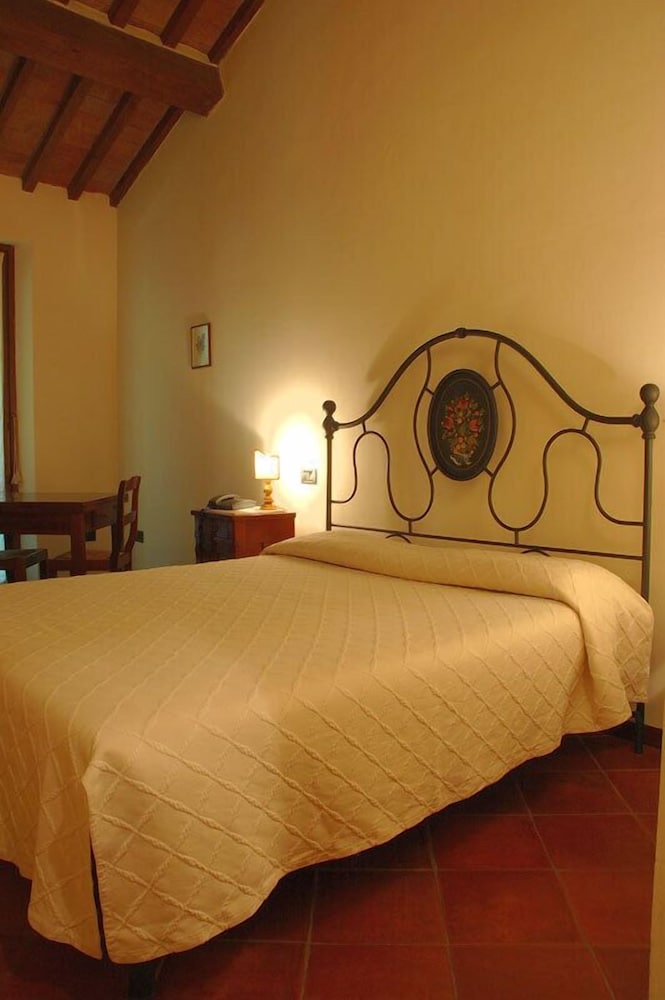 Montecorneo Country House view 3