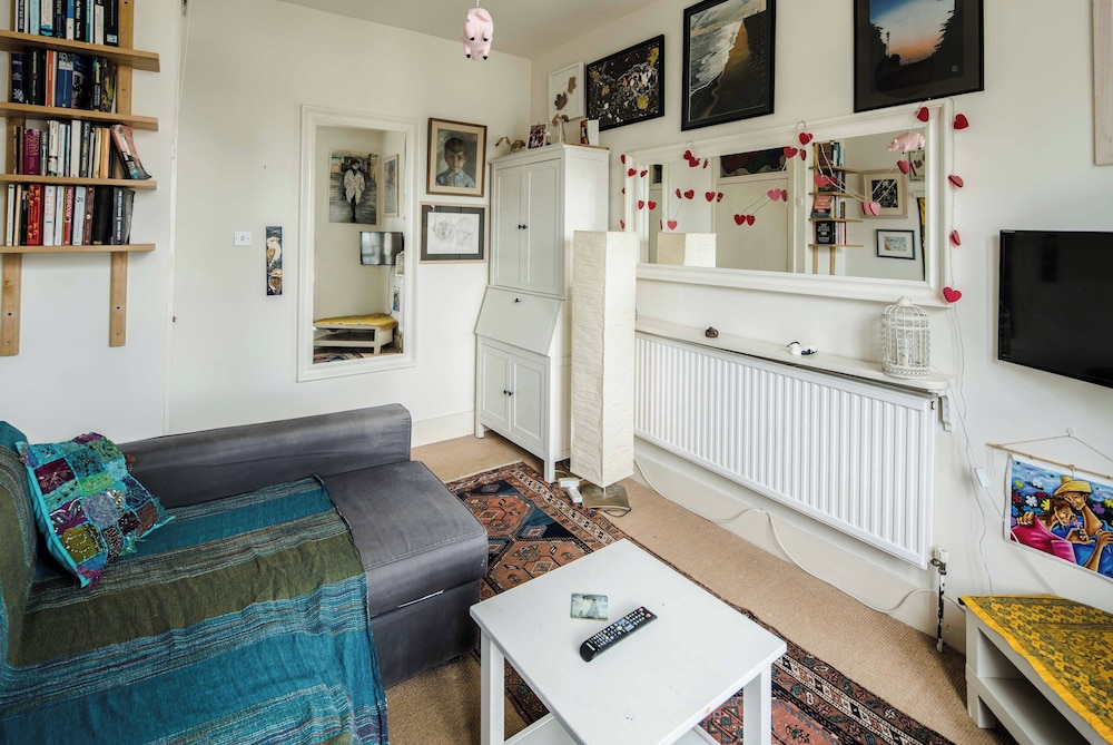 Stylish Central London Flat Near Tower Bridge