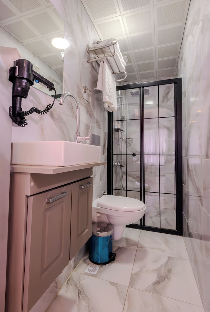 Rubby Hotel Kadıköy - Image 43