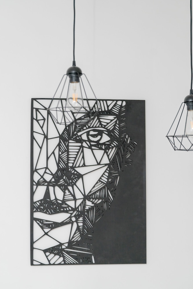 Modern Studio Niemena by Renters