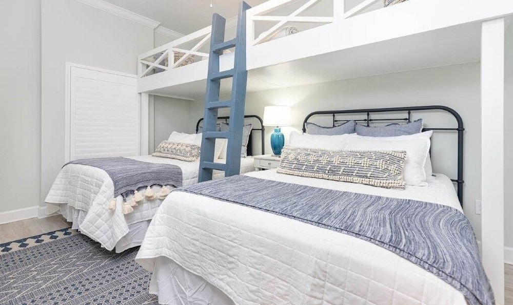 Phoenix Gulf Shores Ii 2001 4 Bedroom Condo