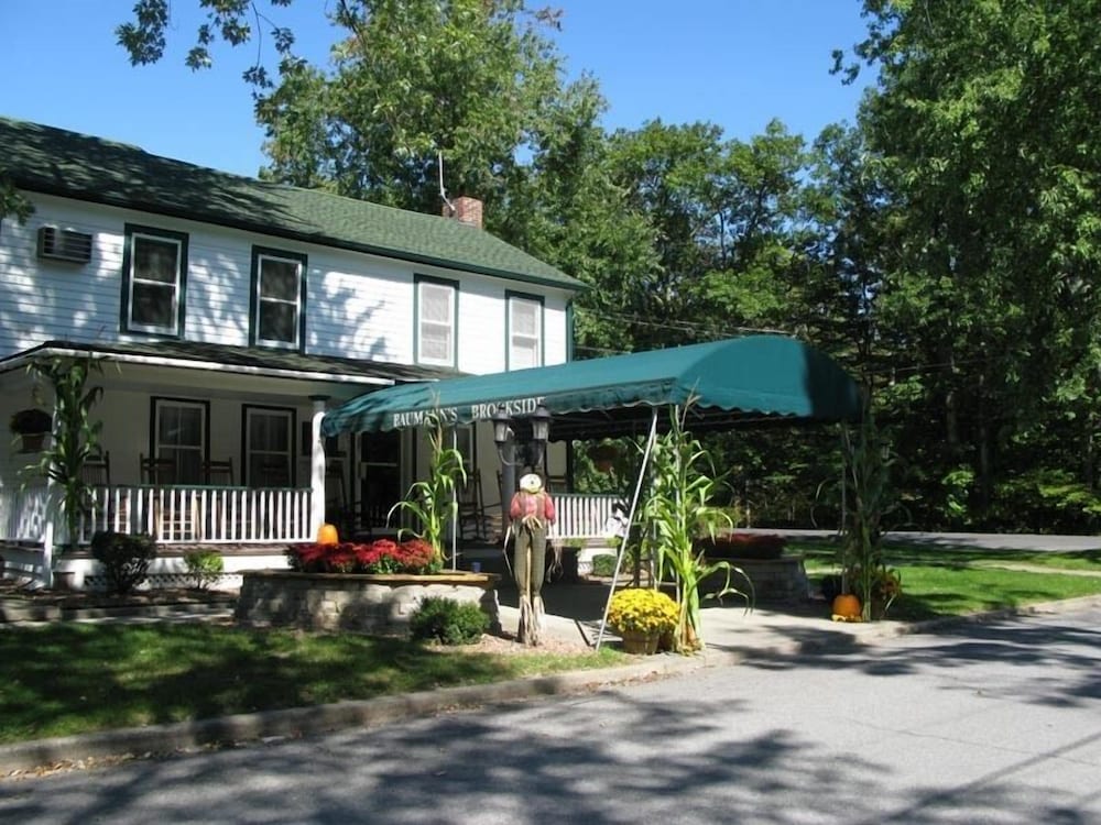 Greenville Vacations - Baumann's Brookside Resort - Property Image 12