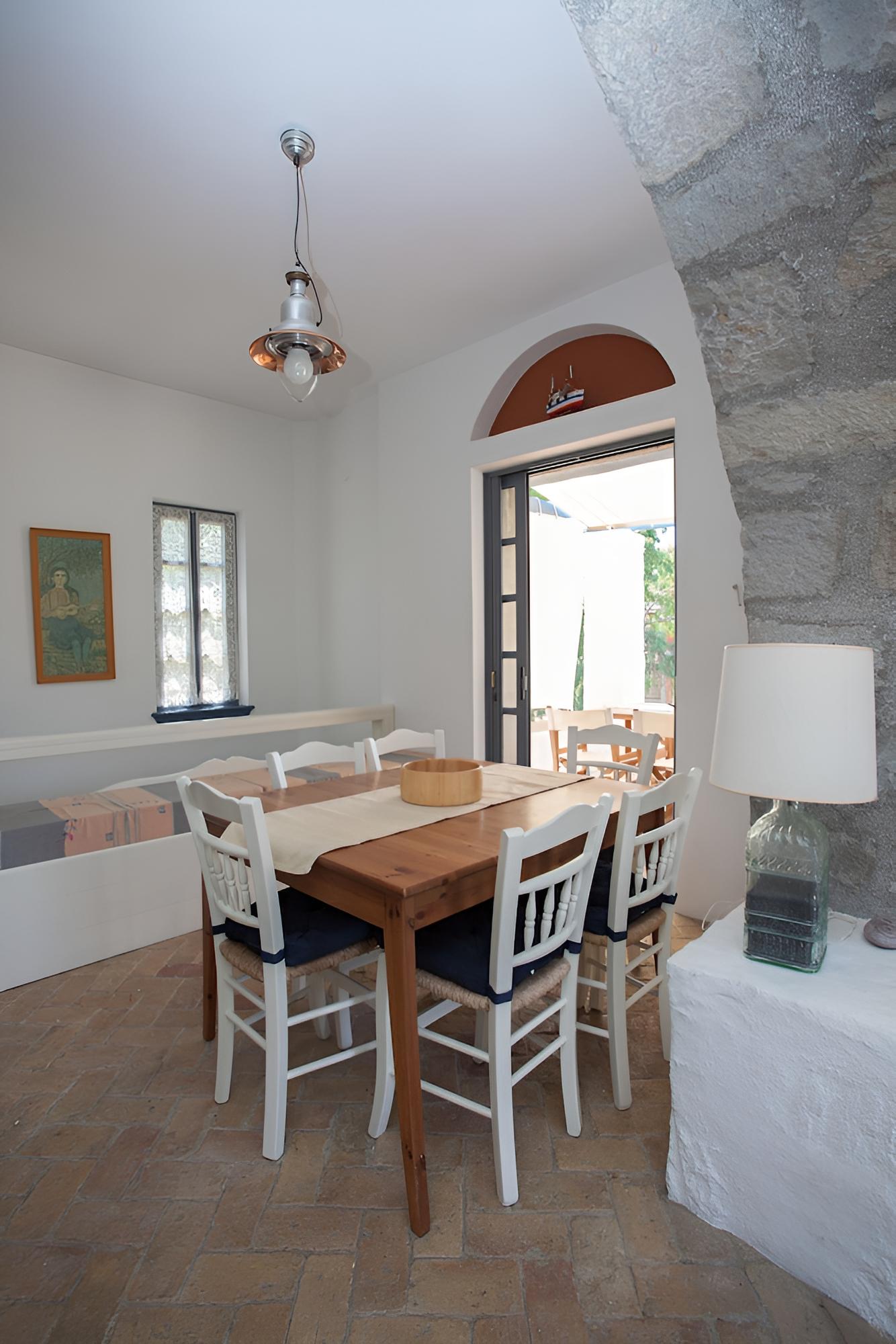 Marselos House