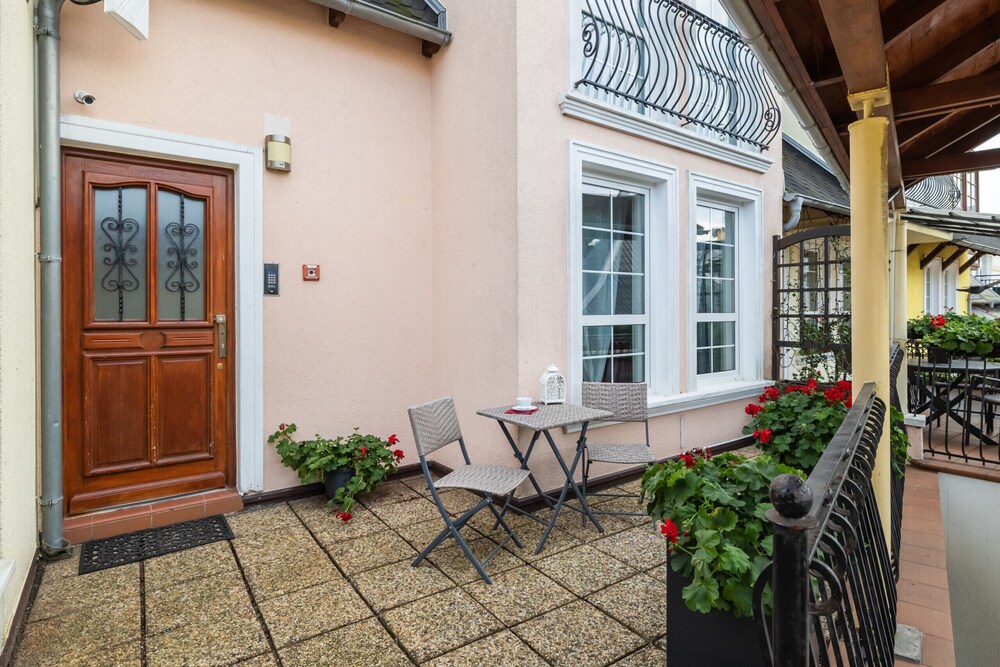 Promenada Apartment Mielno by Renters view 2