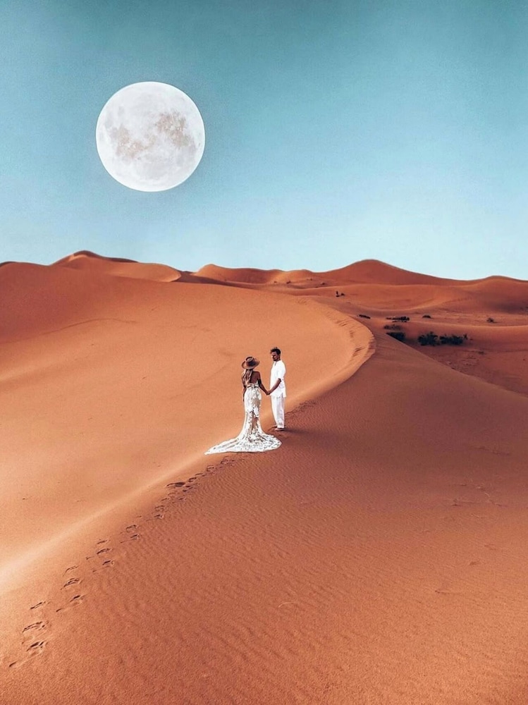 Merzouga white camp