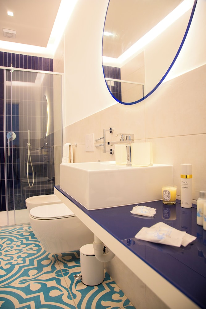 Via Roma Suites