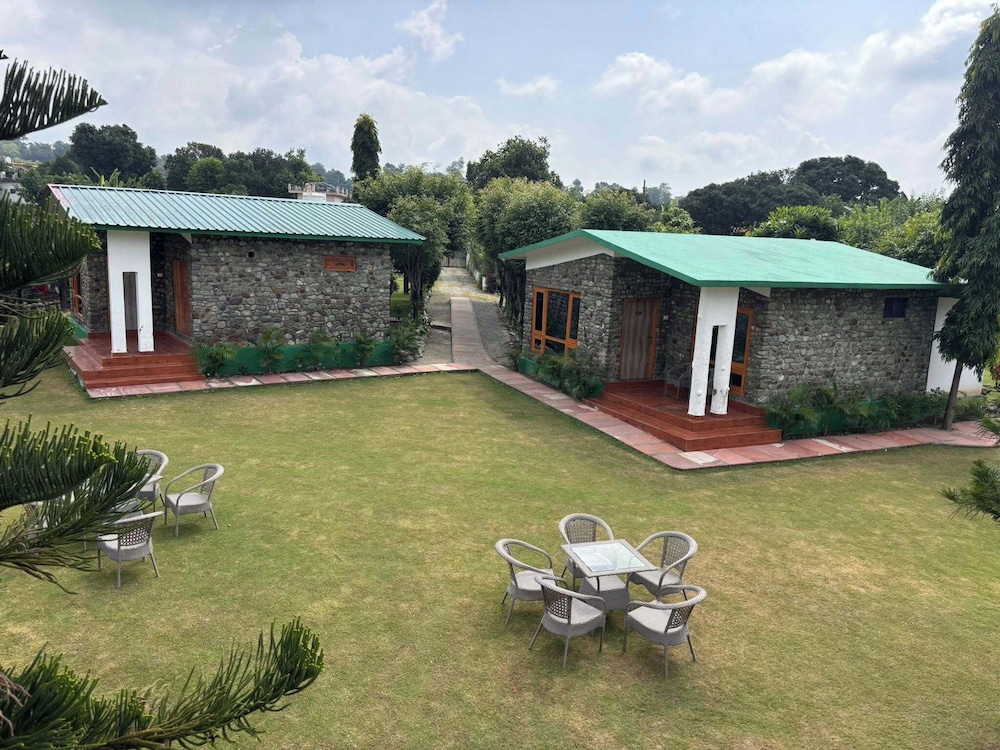Corbett Wildernest Resort