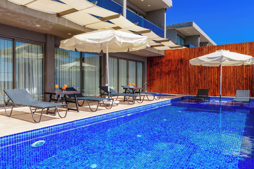 Grand Emora Villas