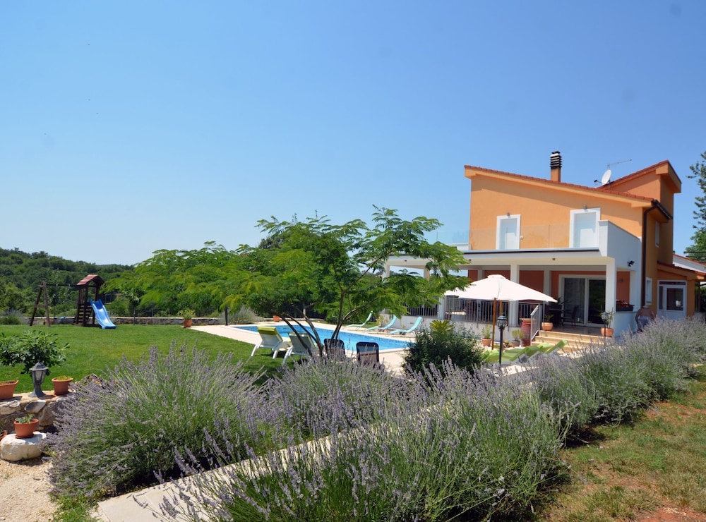 Exquisite Secluded Villa With Pool