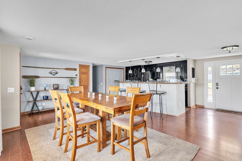 Spacious Hidden Paradise At Lake Norman 4 Bedroom Home