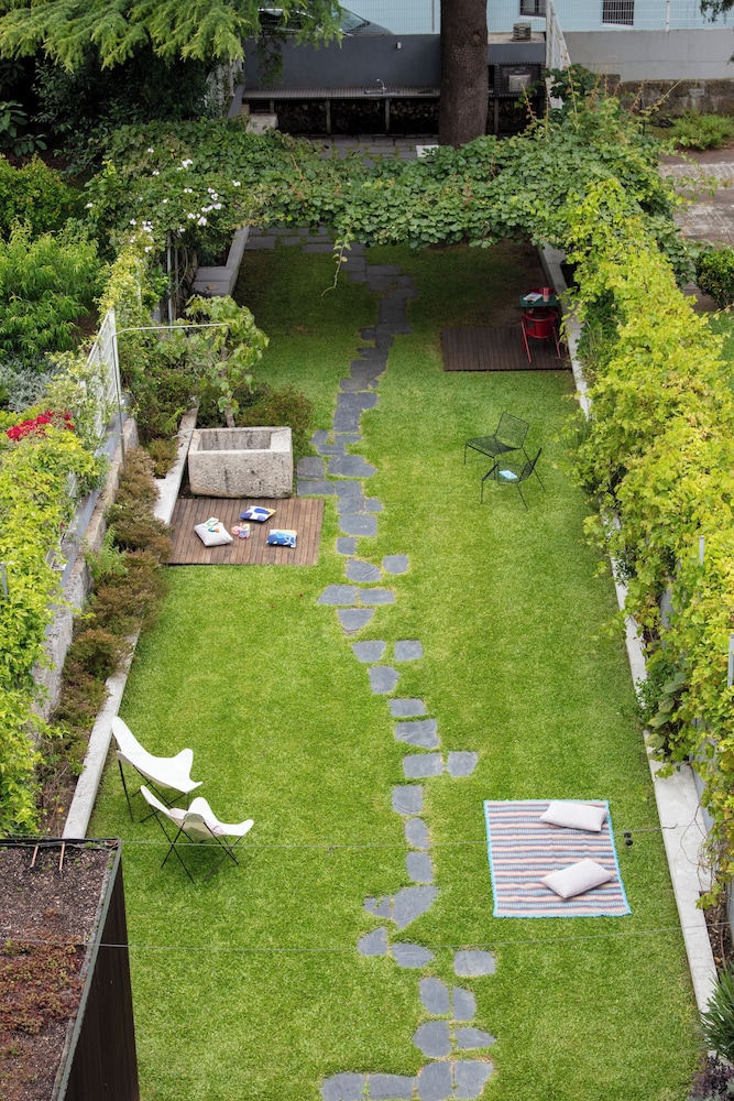 Baumhaus Serviced Apartments