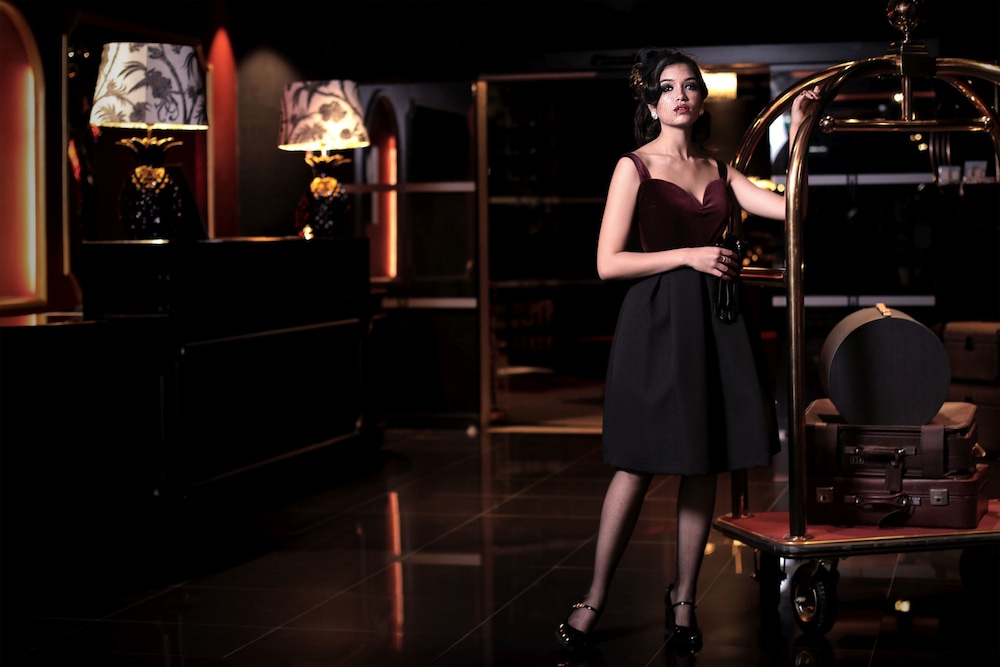 Hotel Maxime Hotel - Image 1