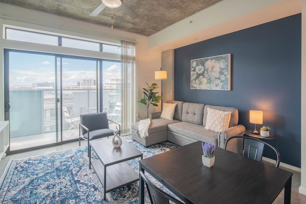 ROVE LIVING/KL - Roosevelt Point
