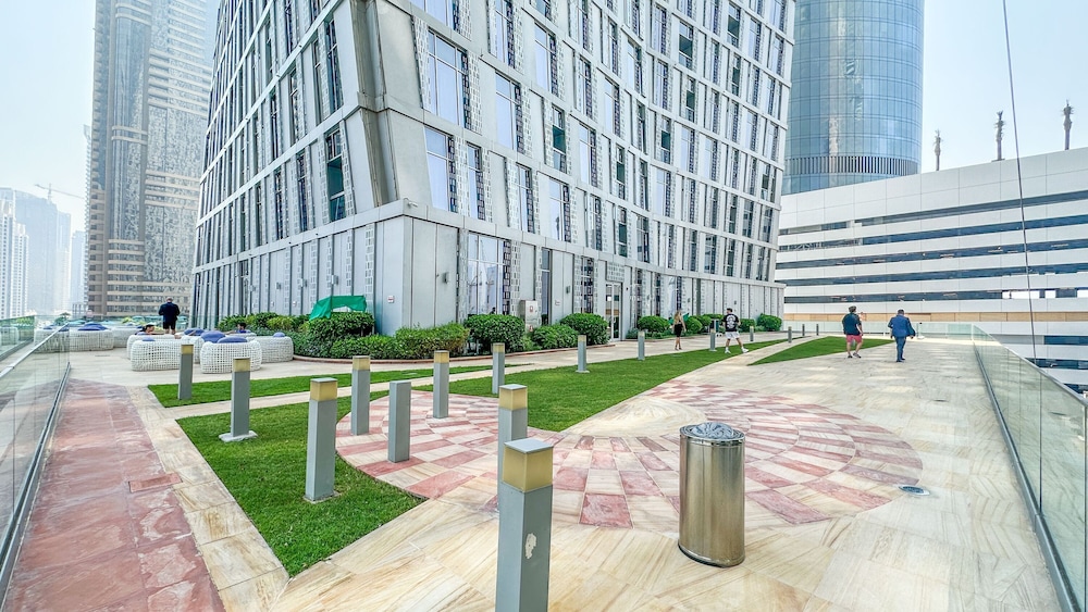 Iconic Marina Stay Cayan Tower 2BR
