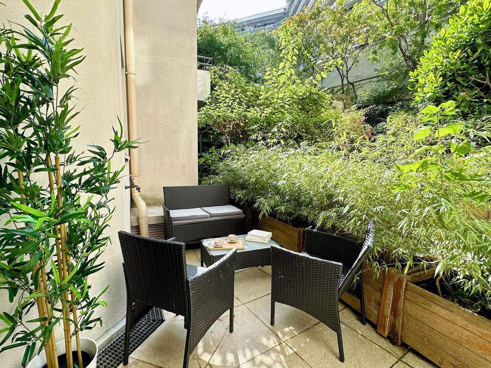 1607 Brancion