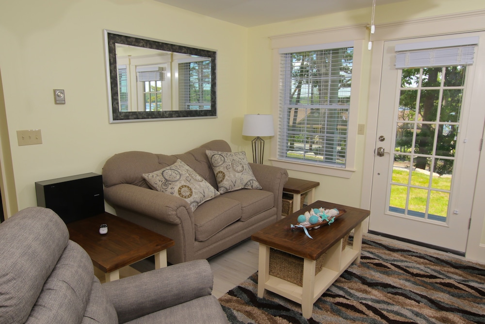 Sheepscot Harbour Village Resort