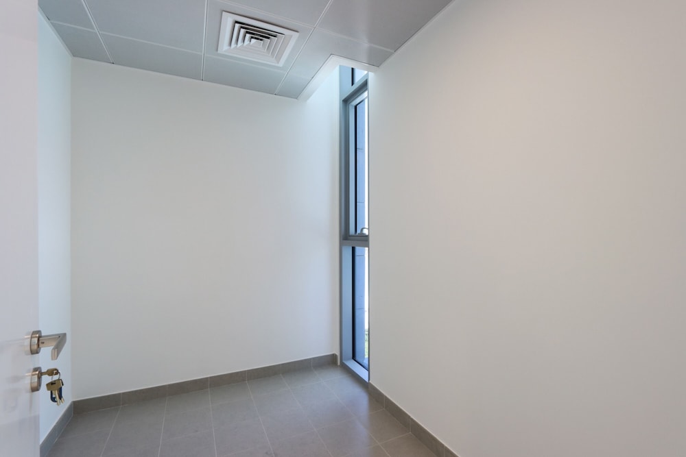 Panoramic 2BR at District One