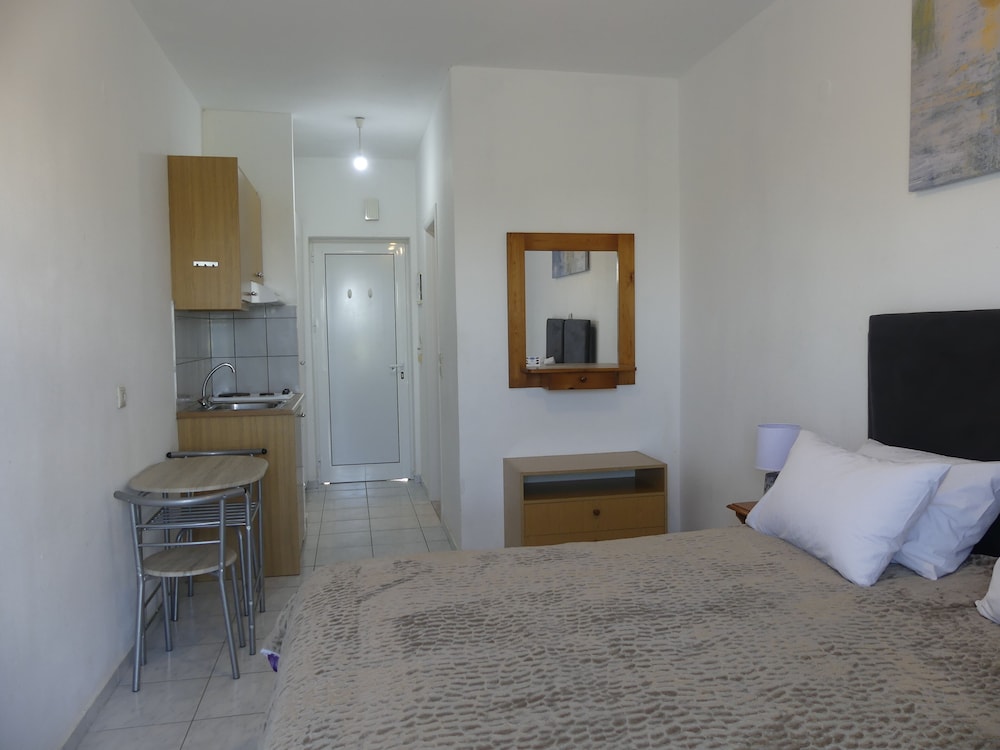 AMZ Apartments