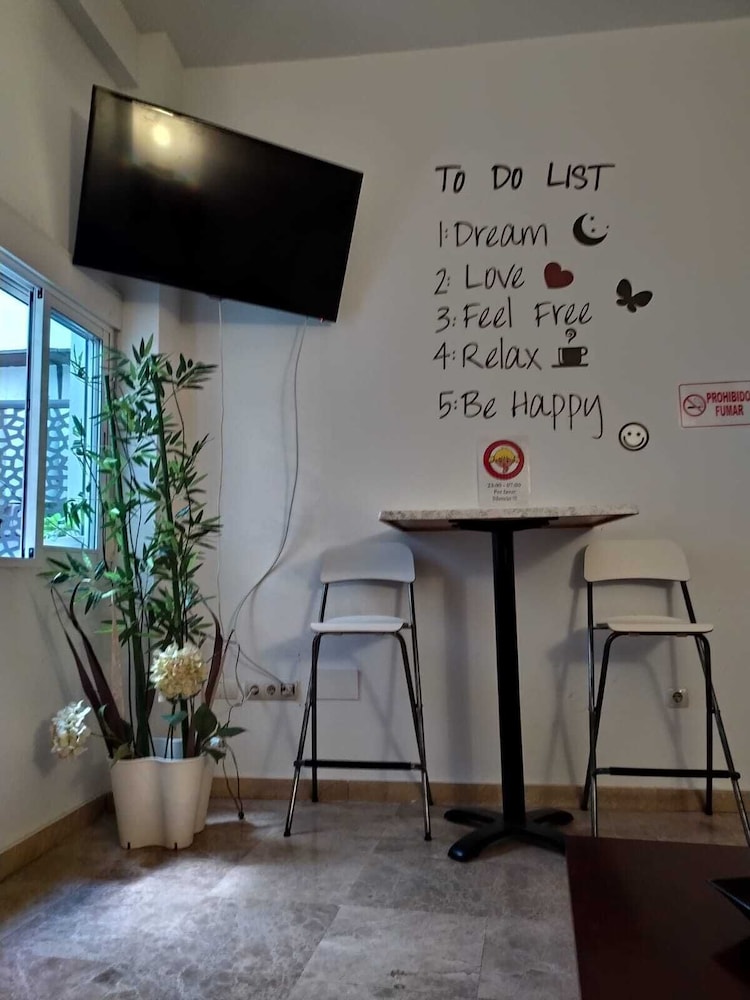 Málaga Centro Hostel - Adults Only